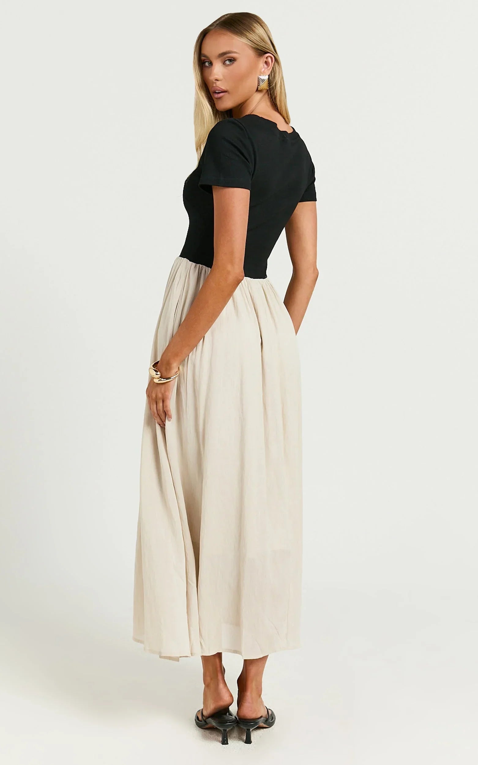 Hermie Midi Dress - Short Sleeve Contrast Dress in Black & Beige