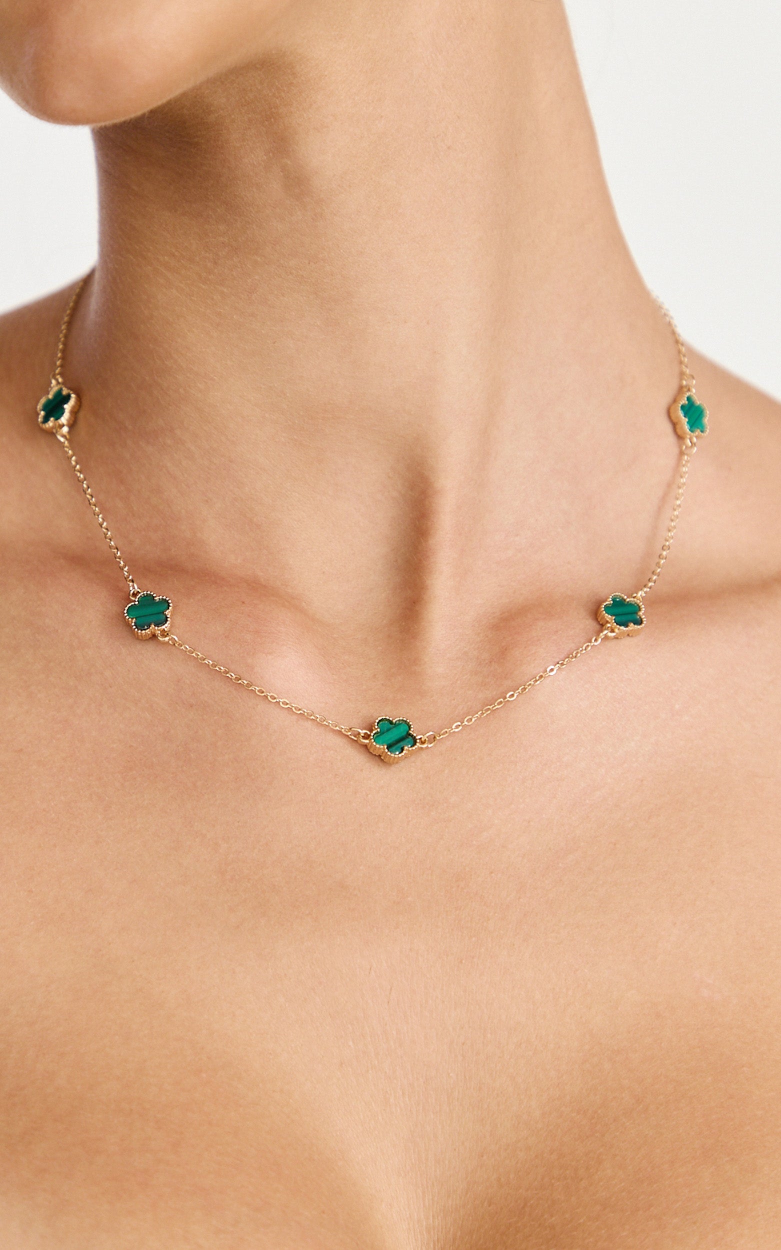 Britt Necklace - Multi Clover Pendant Necklace in Gold/Green
