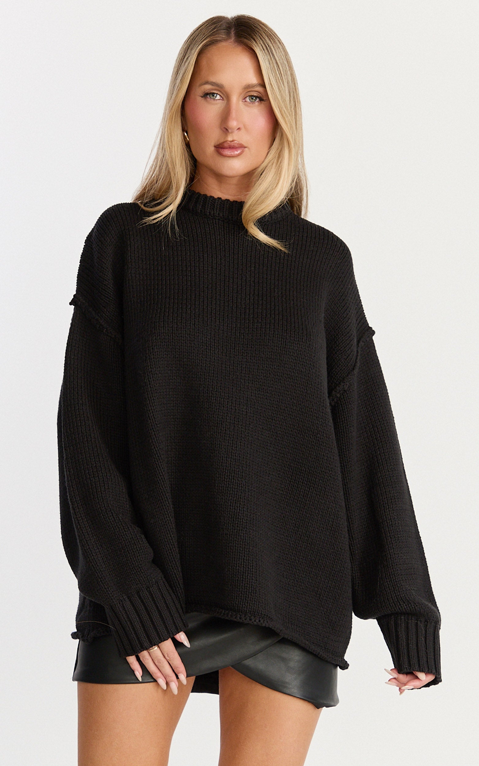 Kira Top - Crew Neck Oversized Jumper in Black