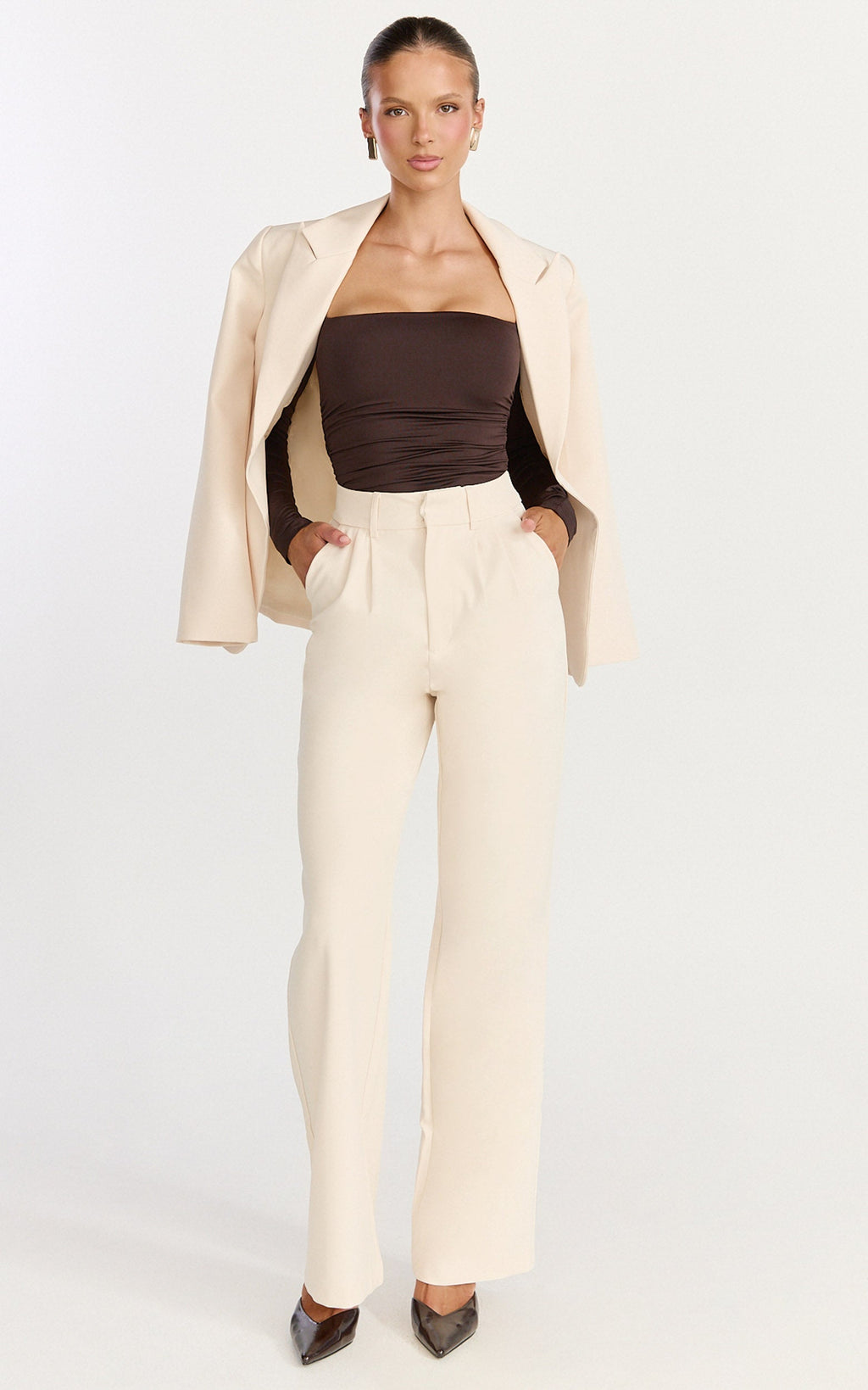 Seraphina Top - Long Sleeve Square Neck Gathered Waist Top in Chocolate