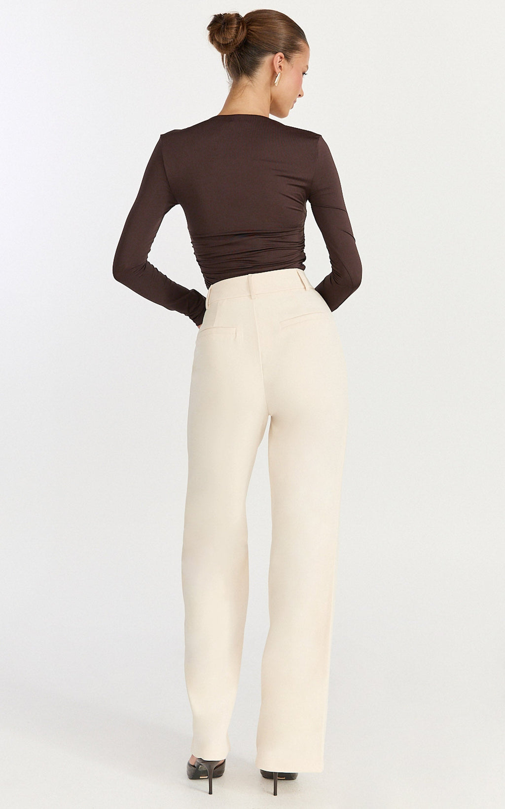 Seraphina Top - Long Sleeve Square Neck Gathered Waist Top in Chocolate