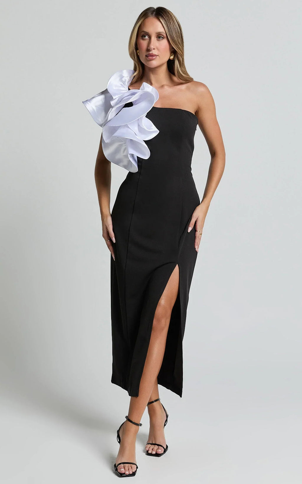 Fergie Midi Dress - Strapless 3D Floral Thigh Split Dress in Black and White