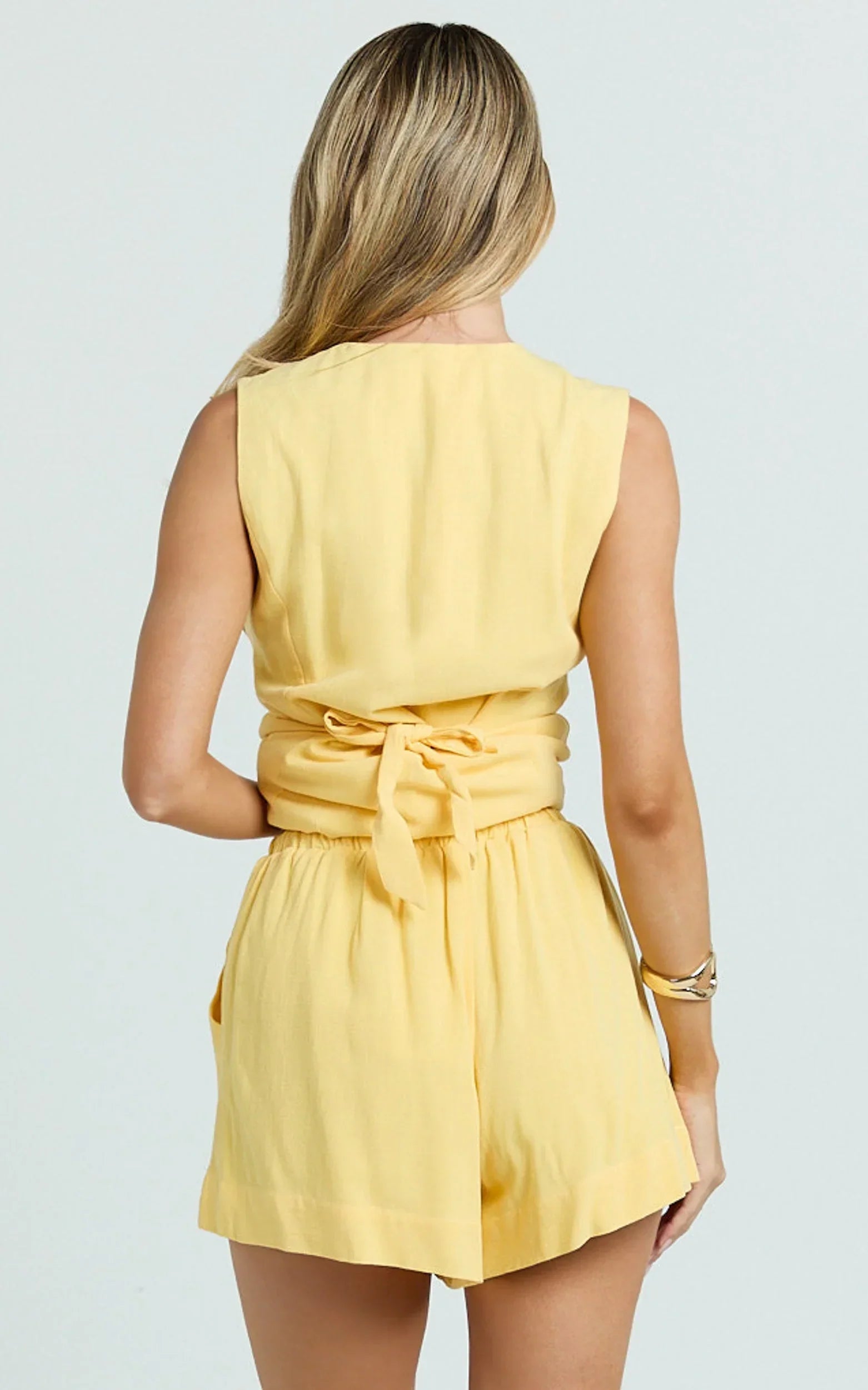 Olivia Shorts - Drawstring Relaxed Linen Shorts in Lemon