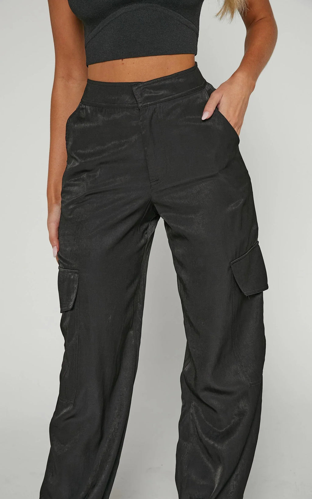 Robbie Pants - Mid Rise Cuffed Ankle Cargo Pants in Black