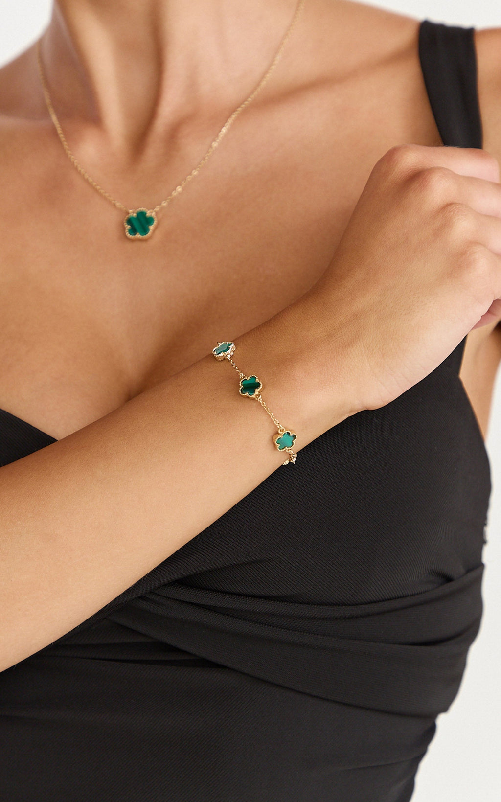 Britt Bracelet - Multi Clover Bracelet in Gold/Green
