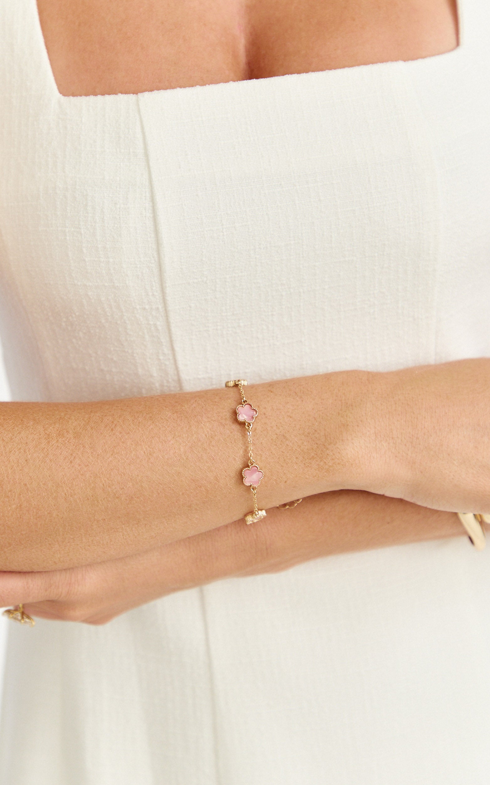 Britt Bracelet - Multi Clover Bracelet in Gold/Pink