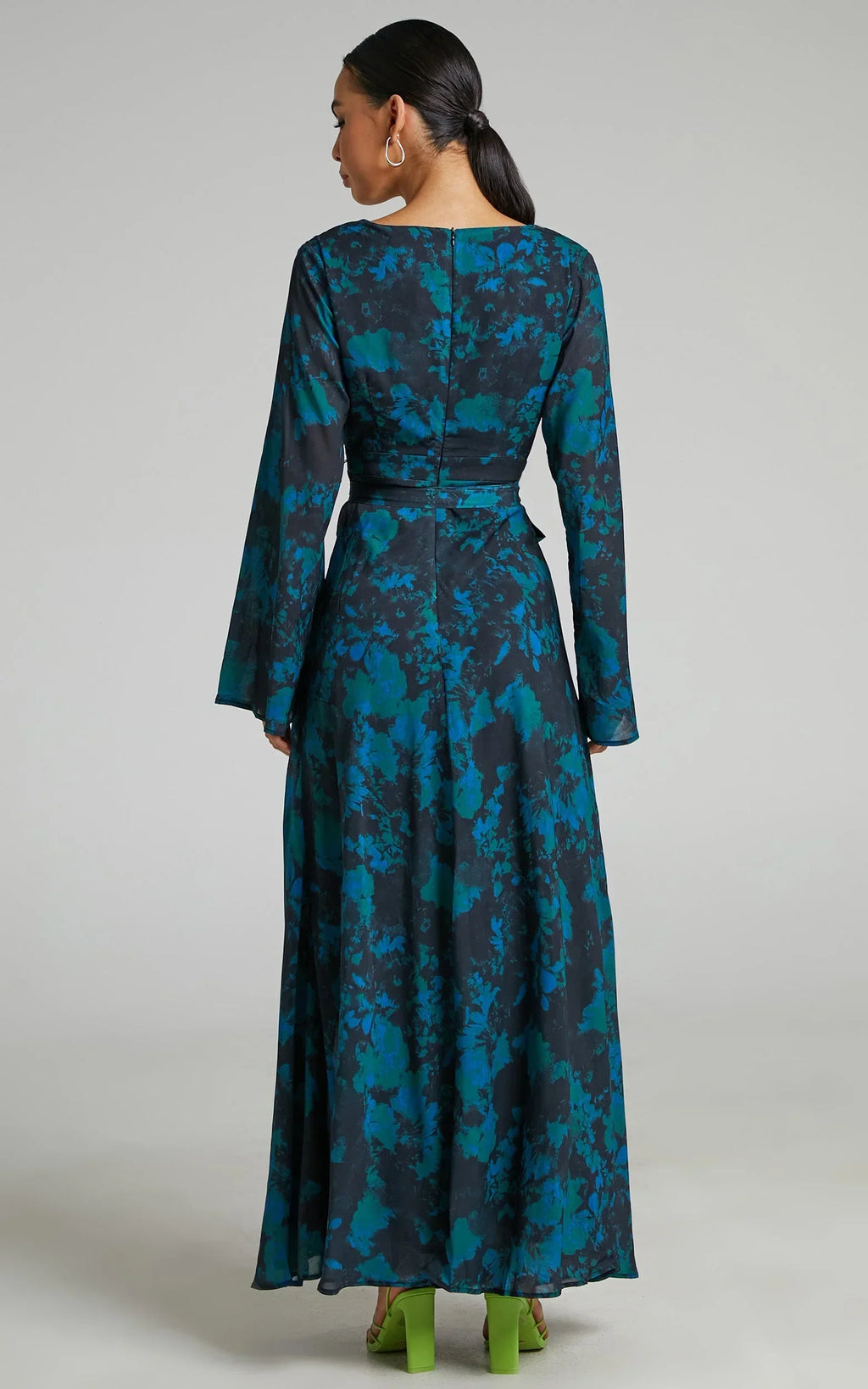 Mirski Midi Dress - Tie Waist Flared Sleeve Dress in Jewel Blur