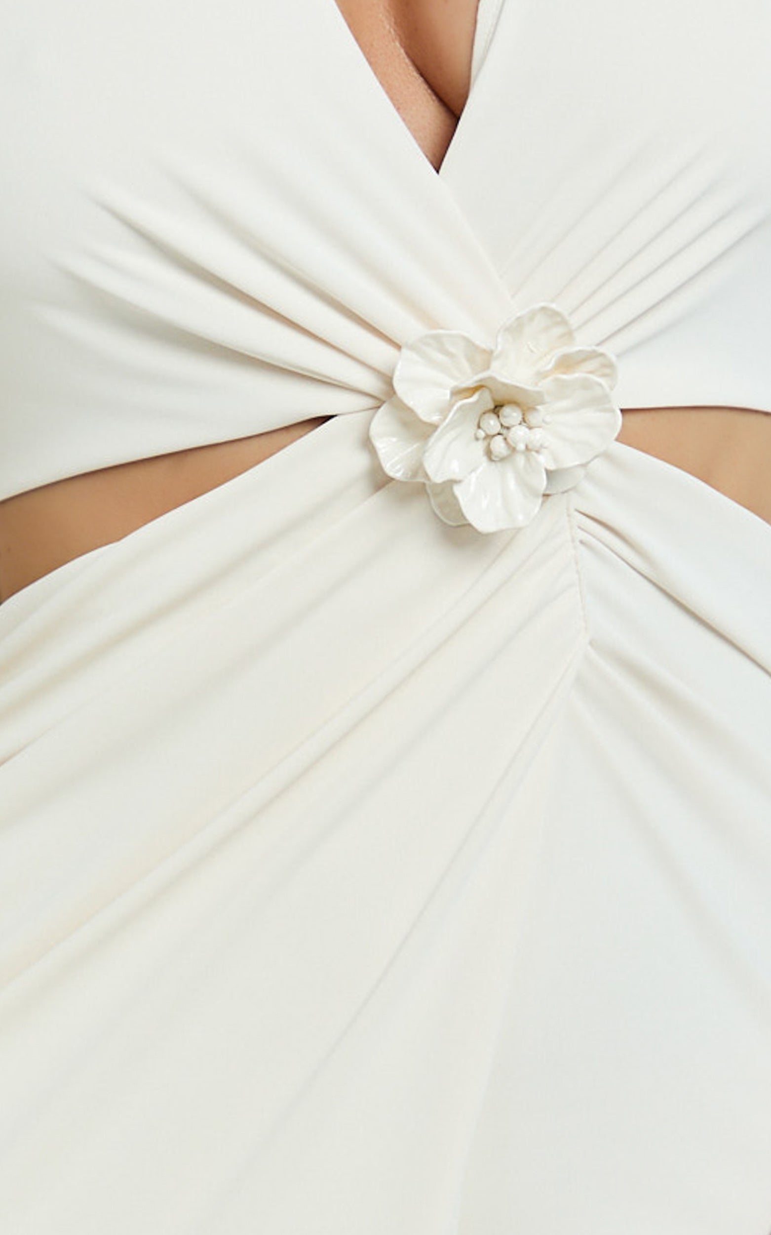 Cleo Maxi Dress - Halter Neck Floral Trim Cut Out Fitted Dress in Ivory