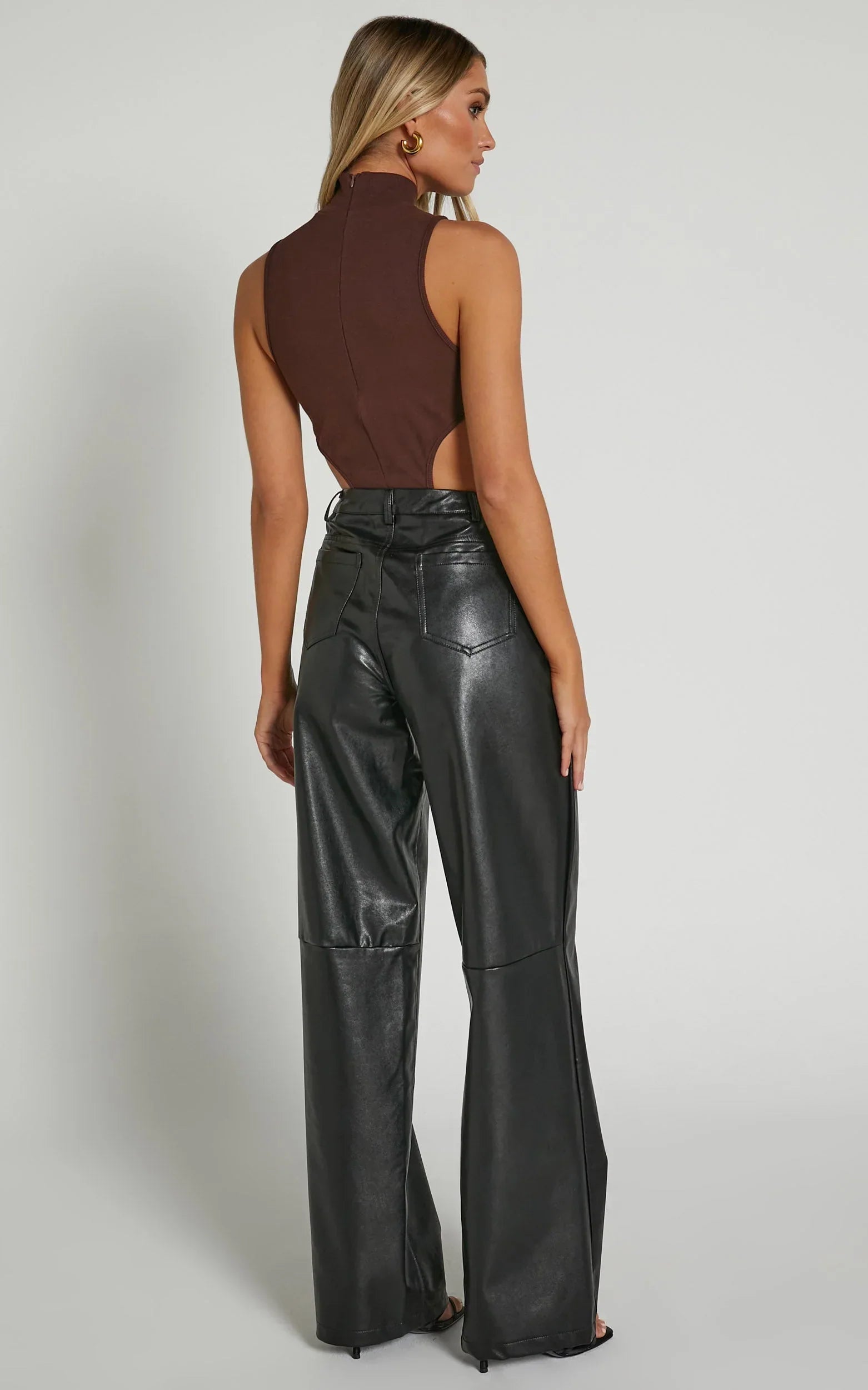 Edzelith - Mid Rise Faux Leather Relaxed Pant in Black