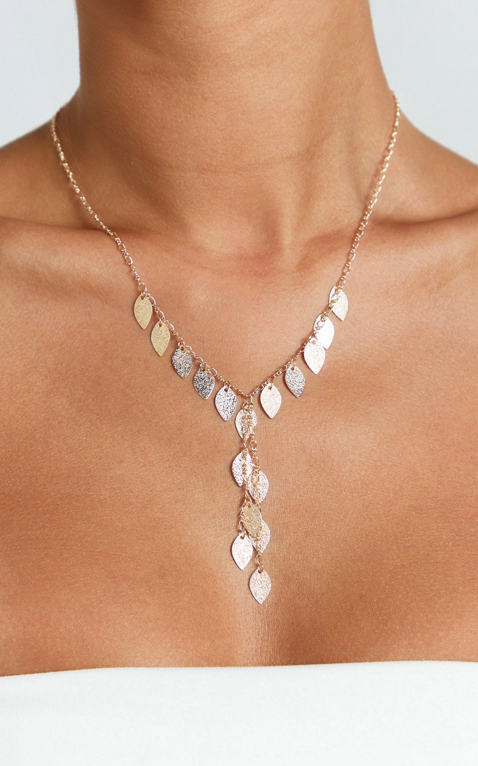 Duffy Leaf Necklace in Gold