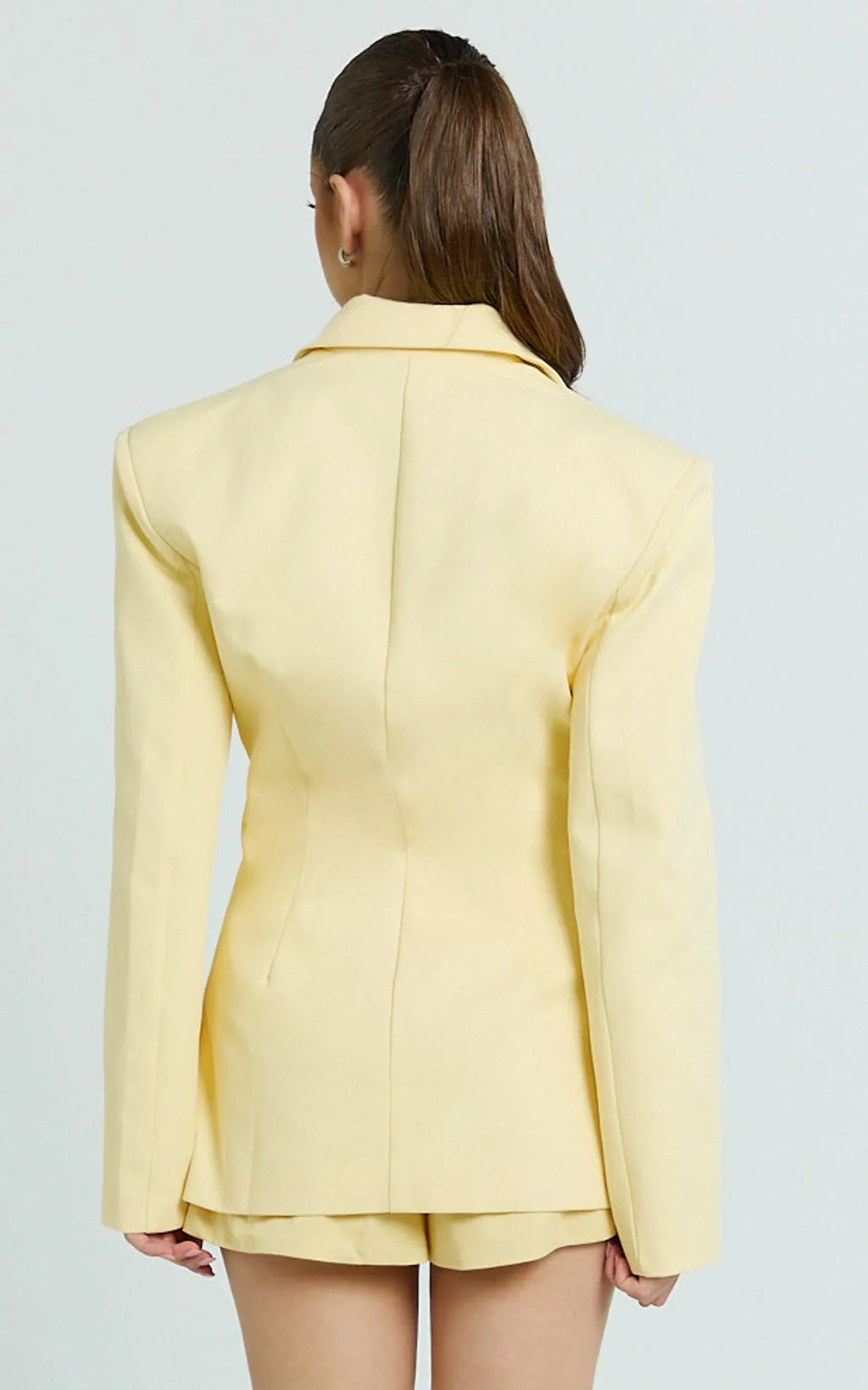 Harvey Blazer – 2 Button Closure Square Hem Blazer in Lemon