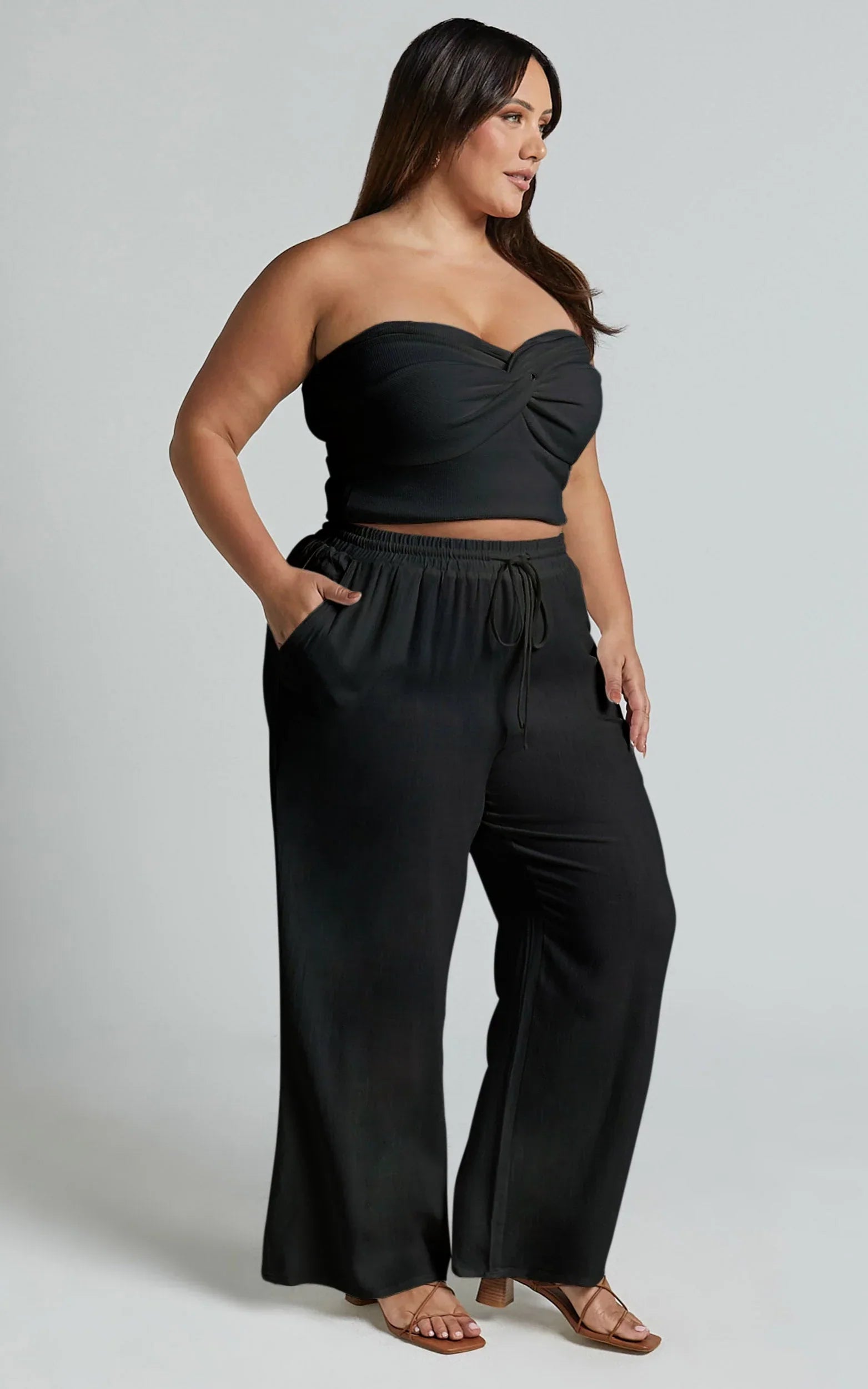 Kala Pants - Mid Waisted Relaxed Elastic Waist Pants in Black