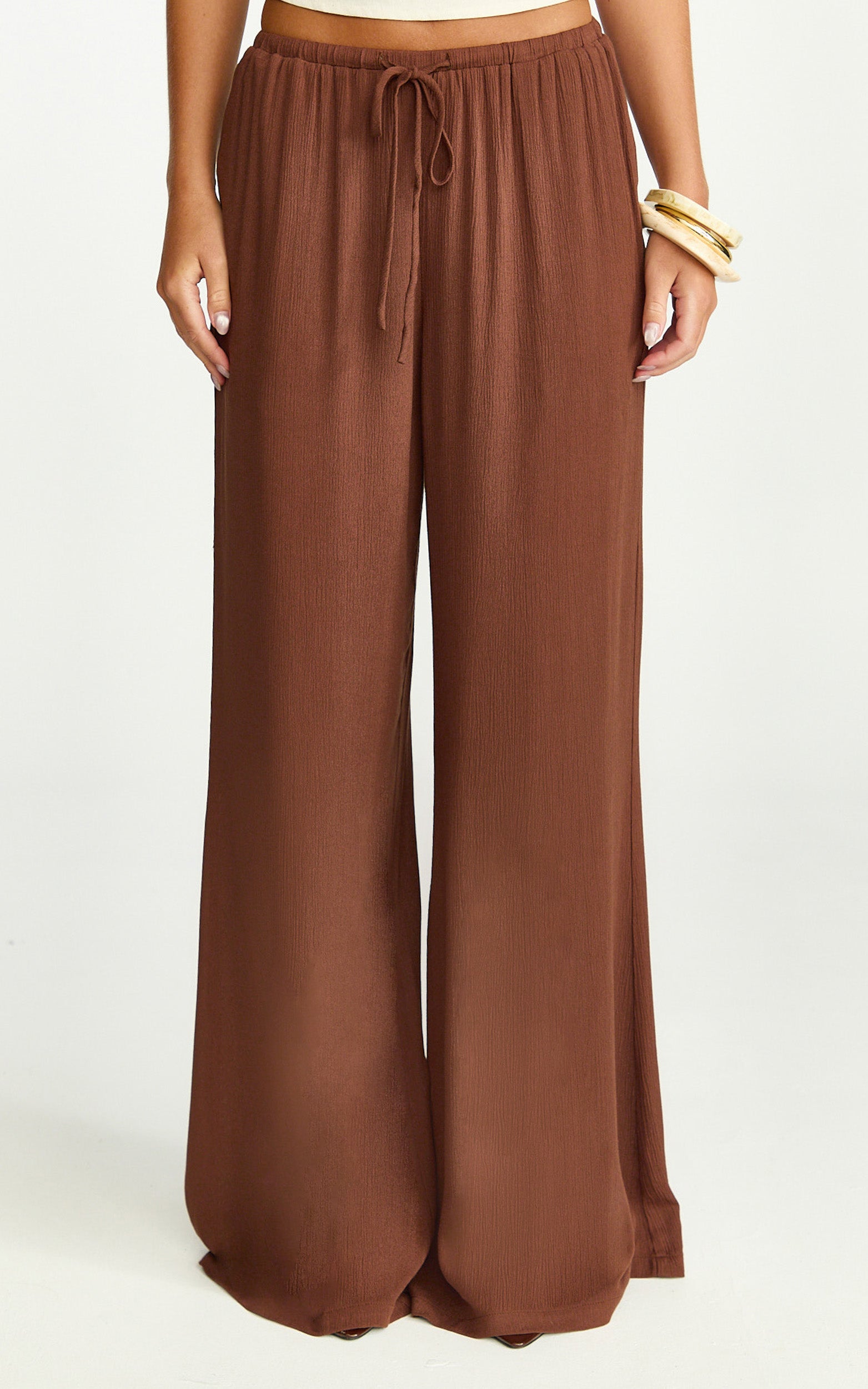 Makenna Pants - Wide Leg Crinkle Pants in Chocolate