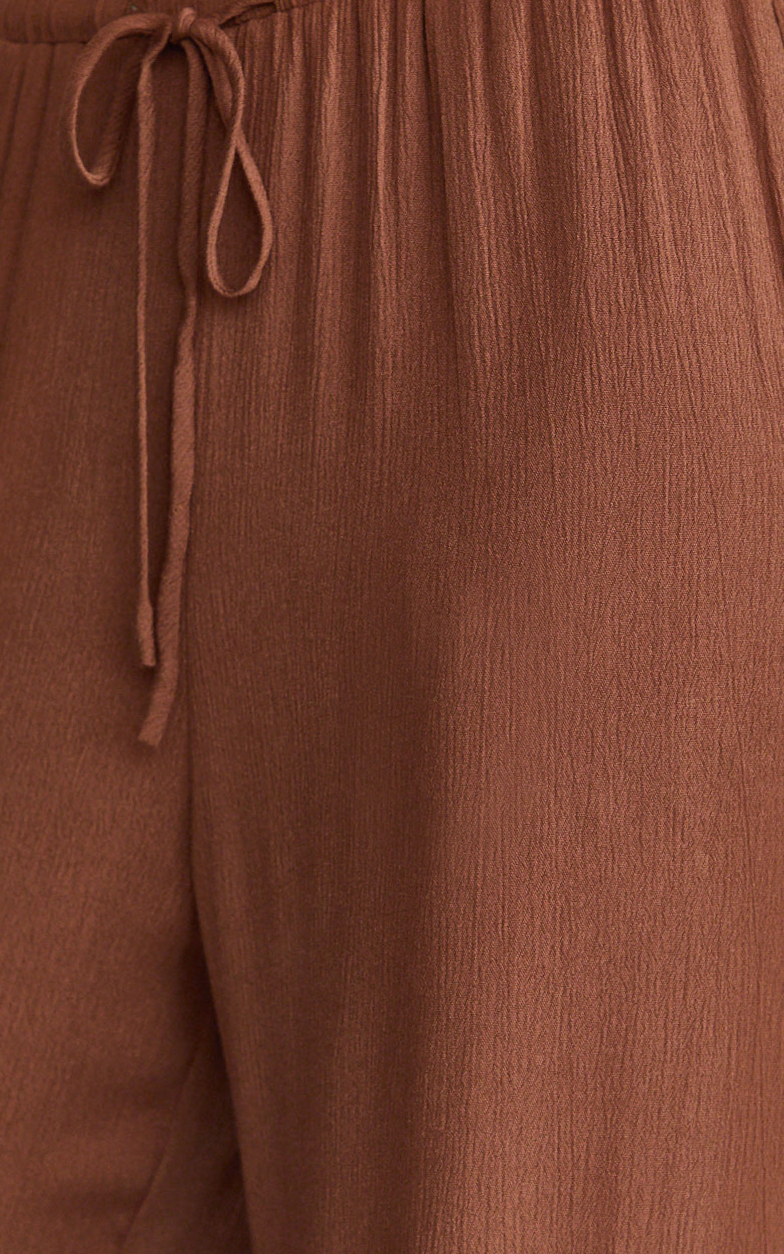 Makenna Pants - Wide Leg Crinkle Pants in Chocolate