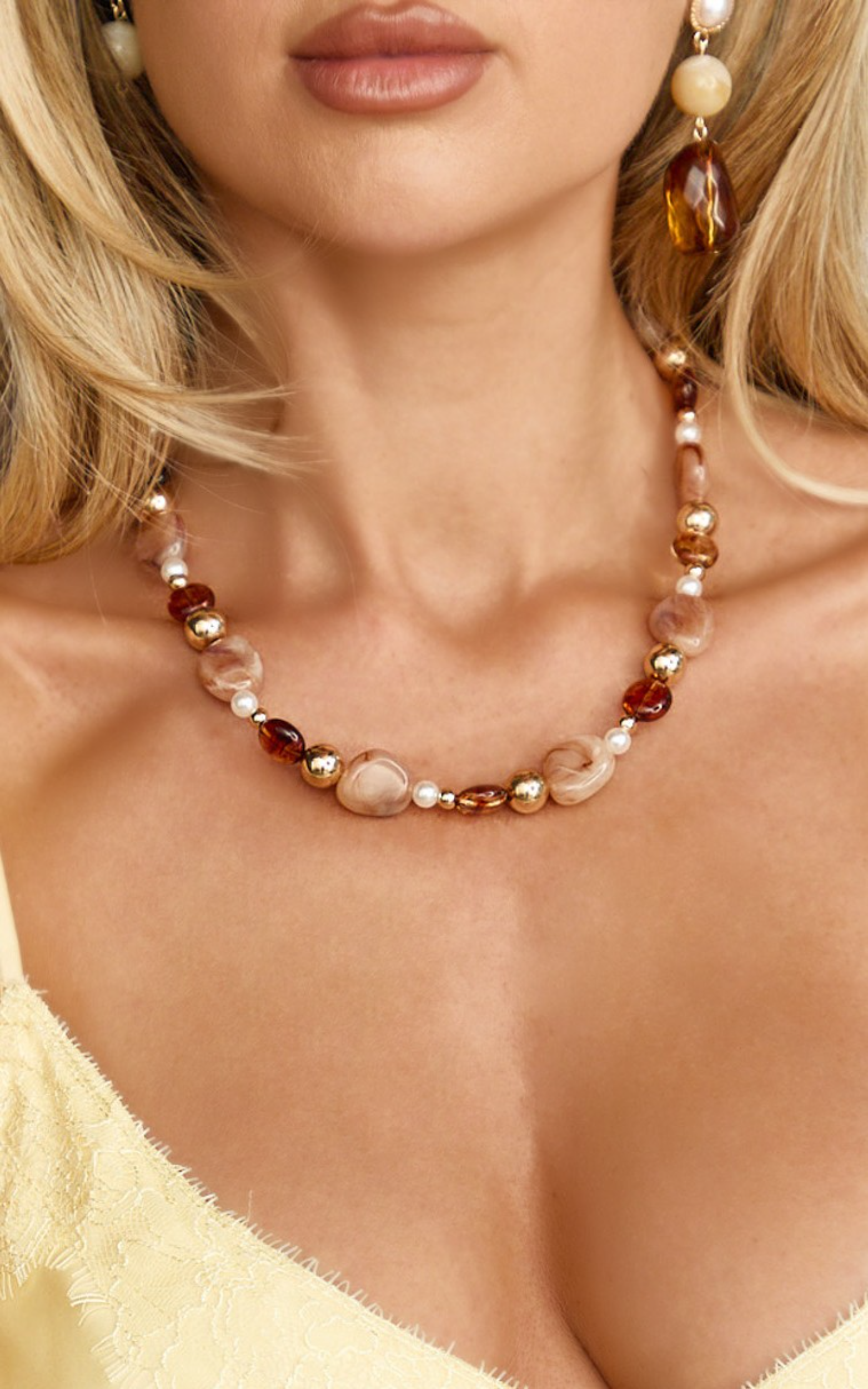 Nami Necklace - Pendant Necklace in Torte/Gold
