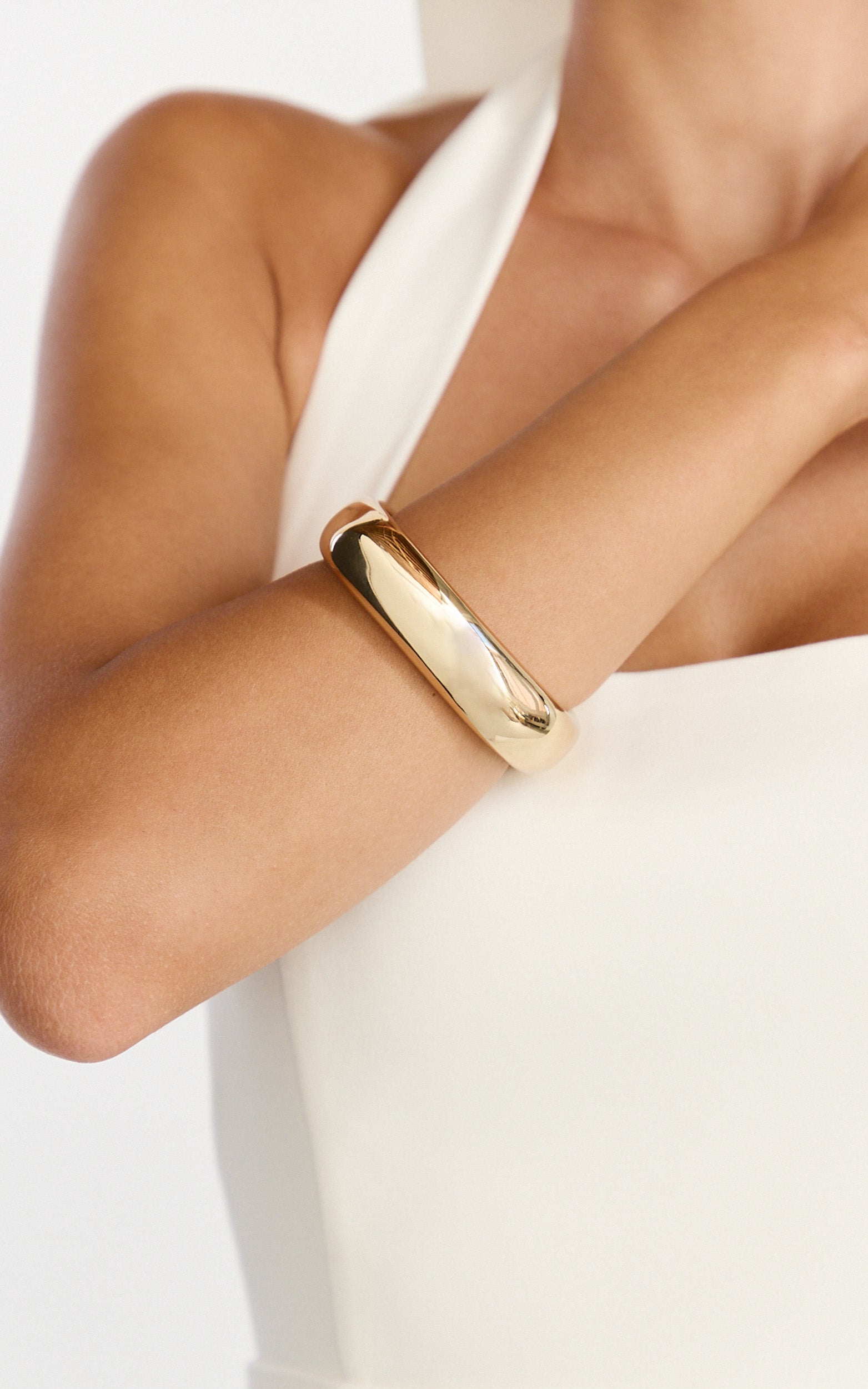 Olinka Bangle - Bangle in Gold