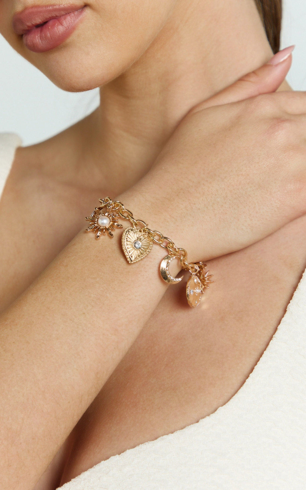 Shellie Charm Bracelet in Gold