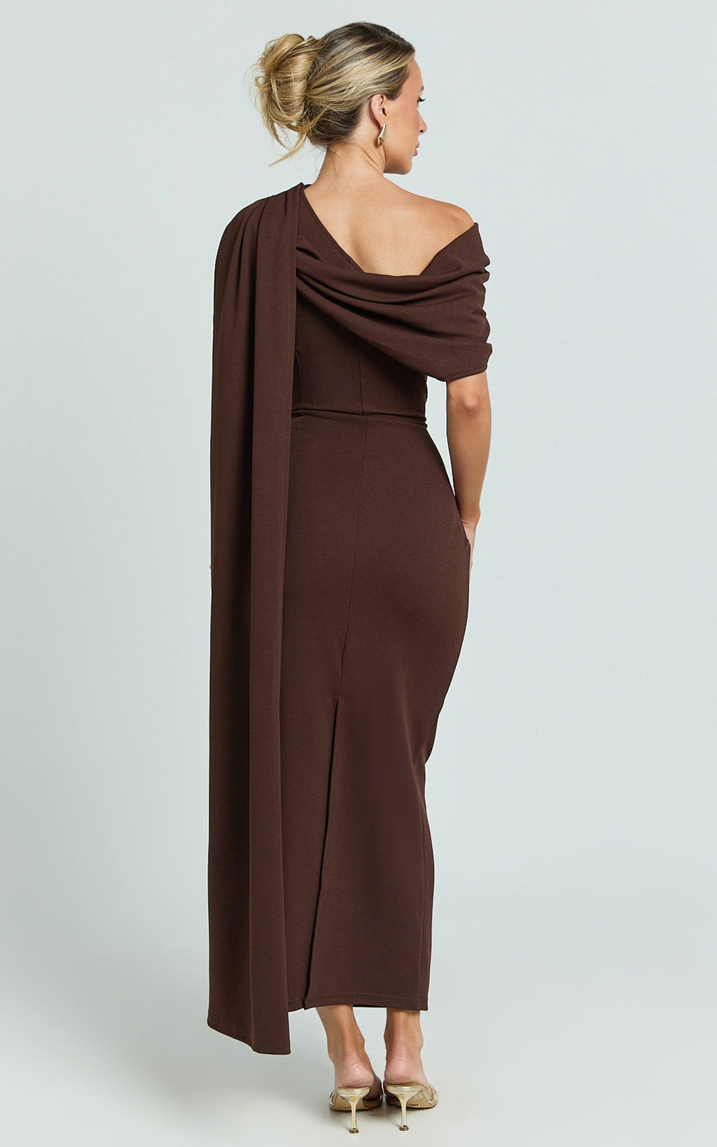 Visenta Midi Dress - Asymmetrical Sleeve Dress in Brown