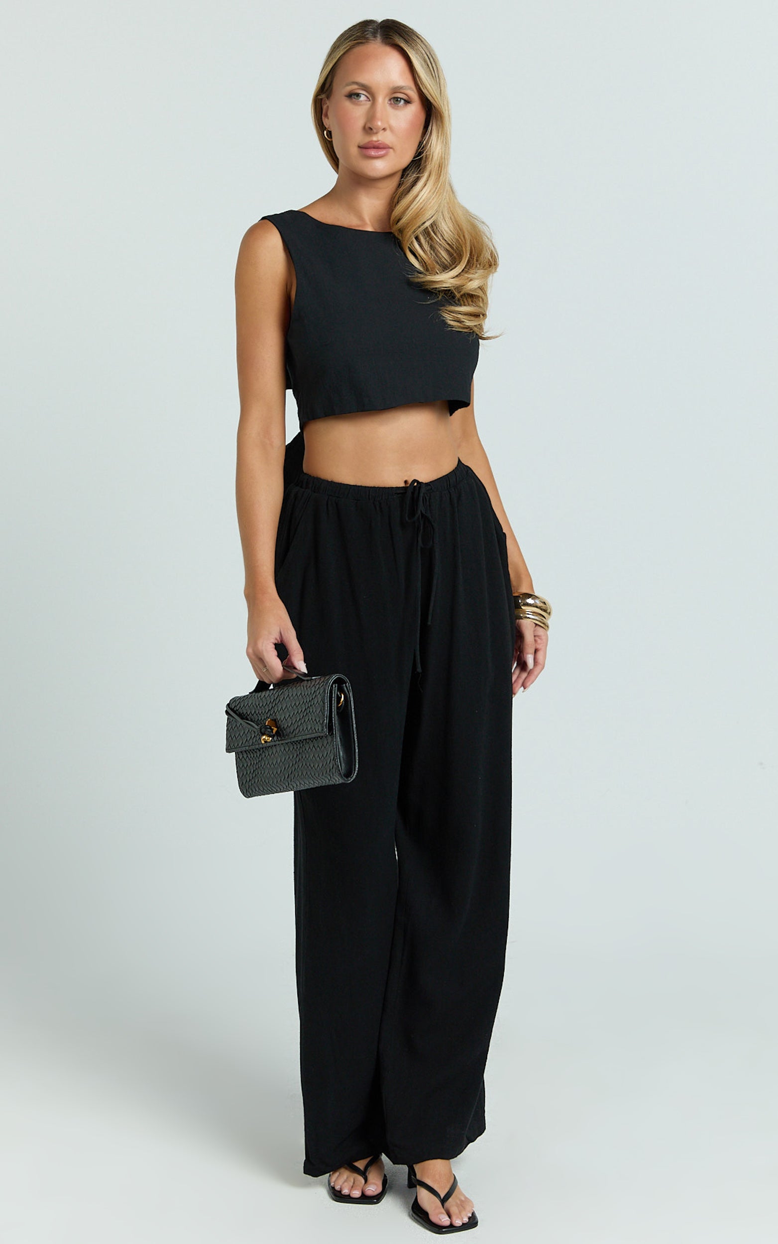 Wesley Pants - Mid Rise Relaxed Leg Linen Blend Pants in Black