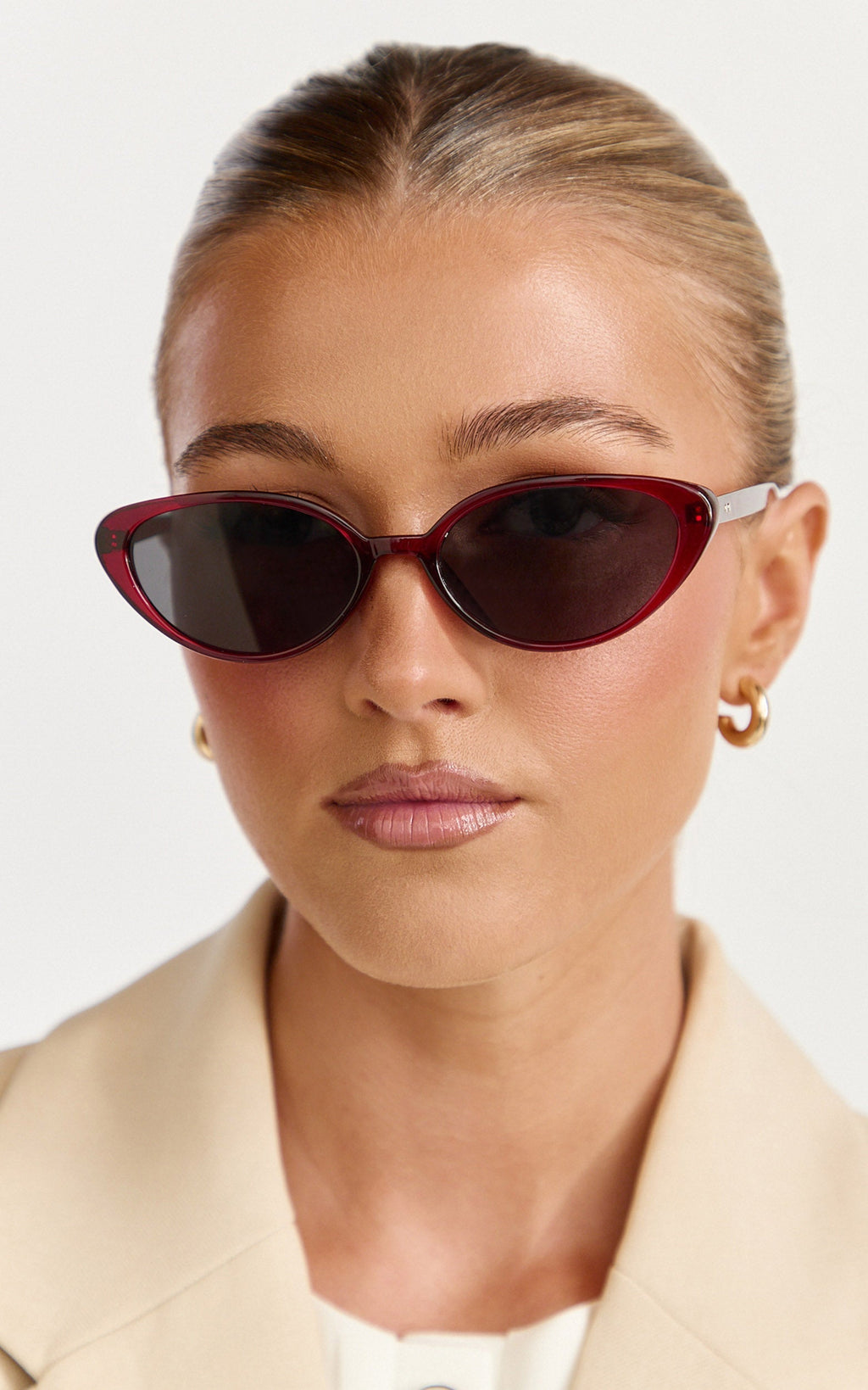 Yvette Sunglasses - Cat Eye Sunglasses in Red