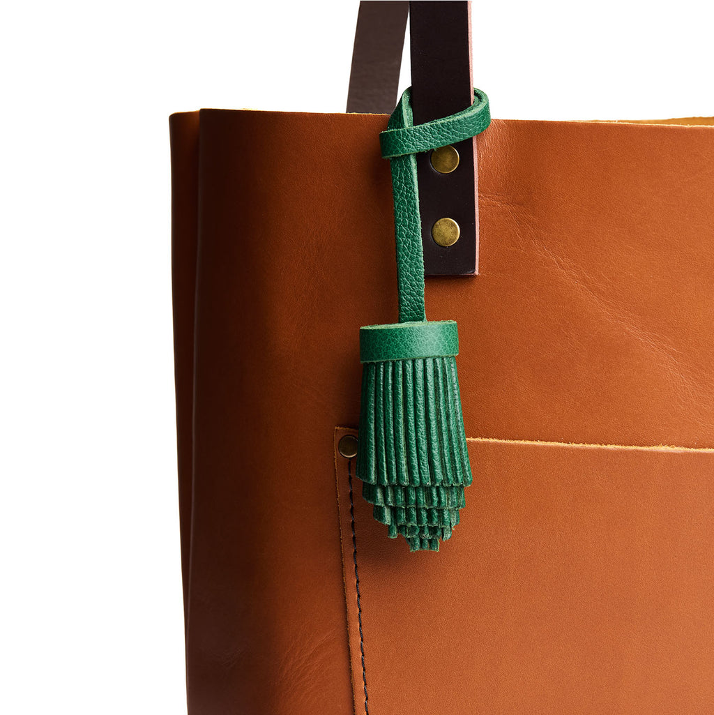 Pom Tassel
